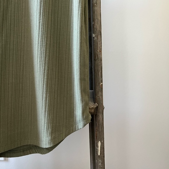 GENTLE FAWN | Dress - Picture 2 of 5